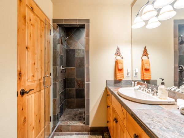 Big Sky Home 1000379