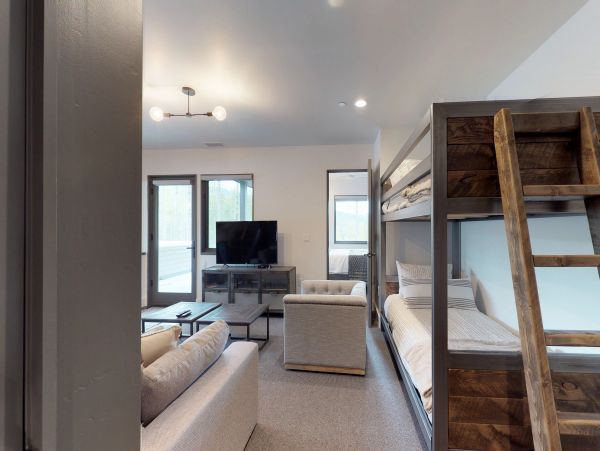 Big Sky Home 1000384