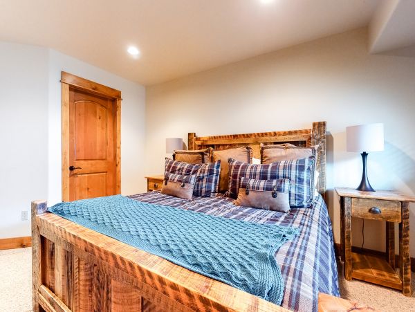 Big Sky Home 1000386