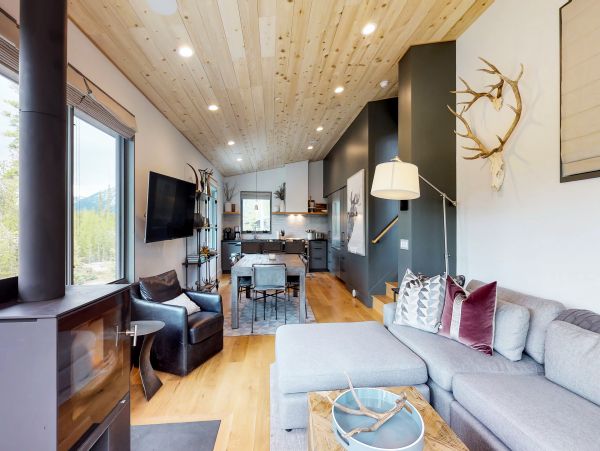 Big Sky Home 1000429