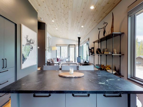 Big Sky Home 1000429