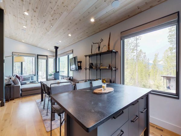 Big Sky Home 1000429