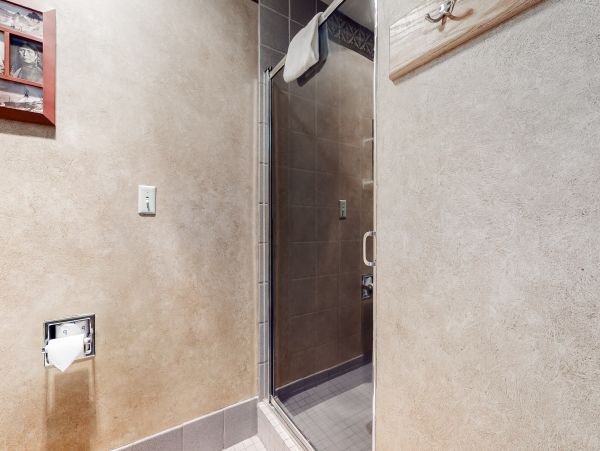 Big Sky Home 1000436