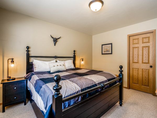 Big Sky Home 1000440
