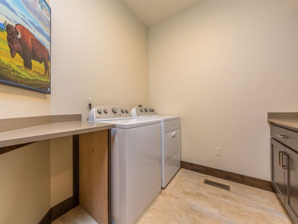 Big Sky Home 1000447