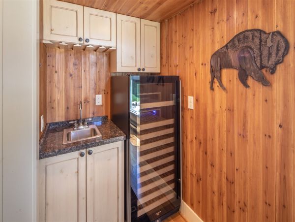 Big Sky Home 1000452