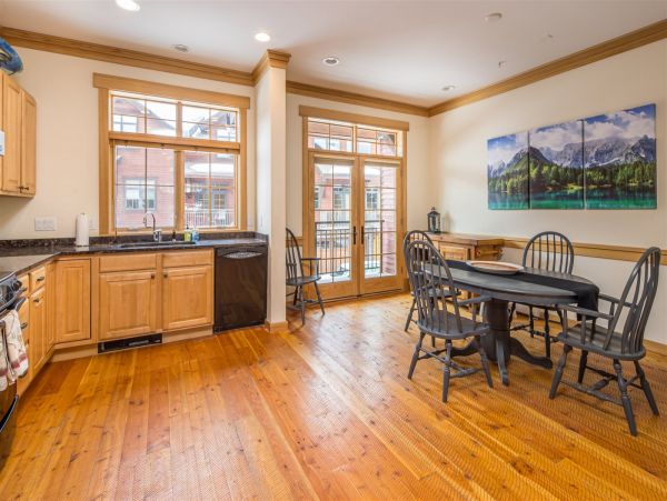 Big Sky Home 1000453