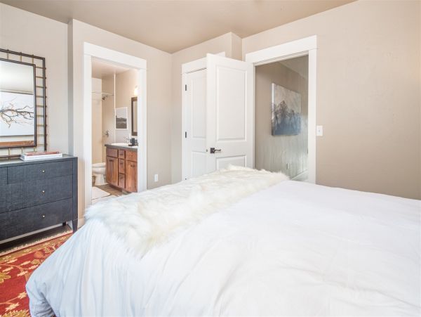 Big Sky Home 1000454