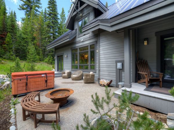 Big Sky 4 Bedroom Ski In Ski Out Vacation Home Sleeps 12