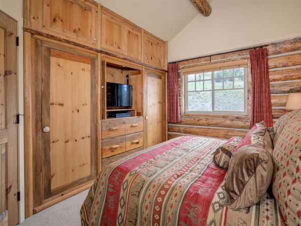 Big Sky Home 1000468