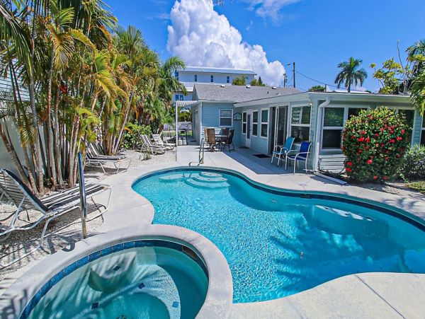 Bradenton Beach 3 Bedroom Vacation Pool Home With Boat Slip