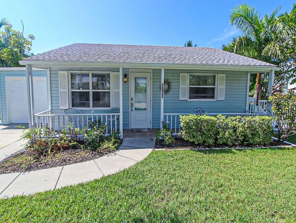 Bradenton Beach 3 Bedroom Vacation Pool Home With Boat Slip