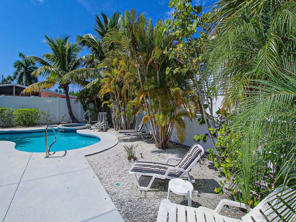 Bradenton Beach 3 Bedroom Vacation Pool Home With Boat Slip