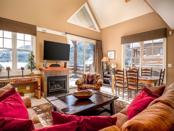 Big Sky Condo 1000475