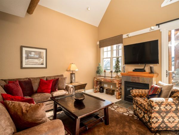Big Sky Condo 1000475
