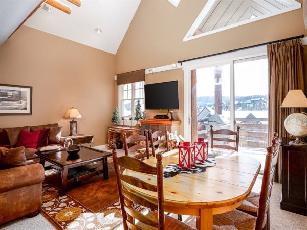 Big Sky Condo 1000475