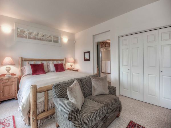 Big Sky Condo 1000475