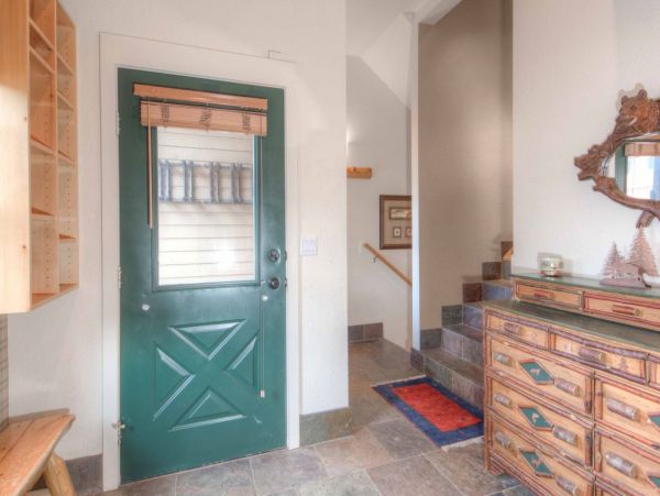 Big Sky Condo 1000475
