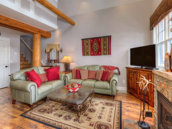 Big Sky Condo 1000476