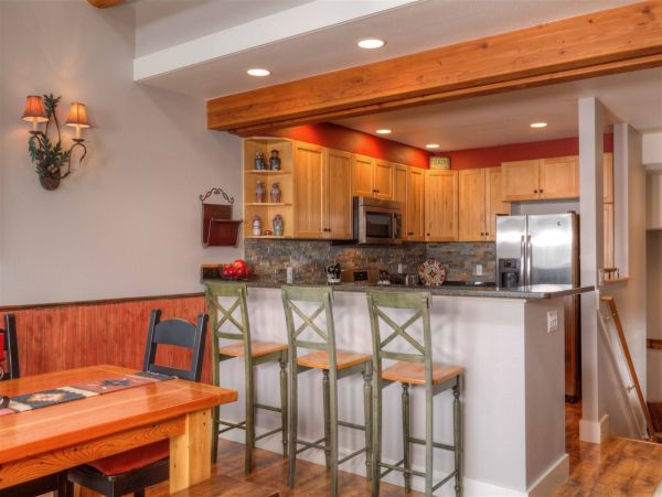 Big Sky Condo 1000476