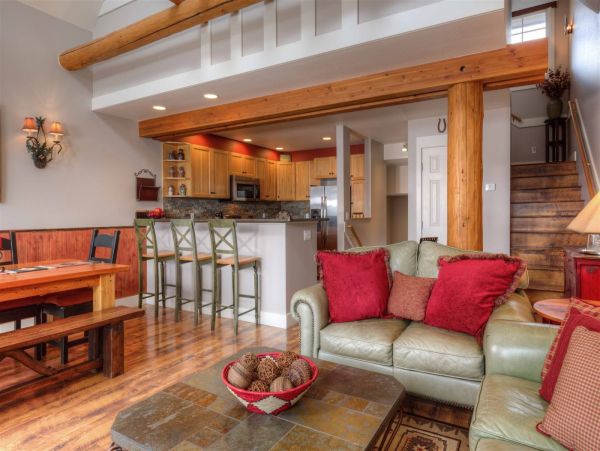 Big Sky Condo 1000476
