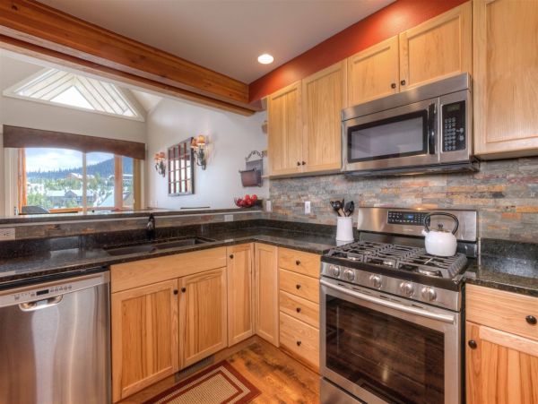 Big Sky Condo 1000476