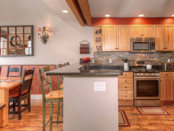 Big Sky Condo 1000476