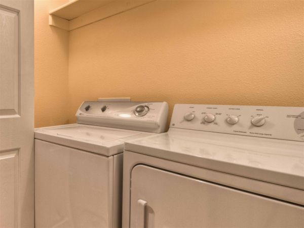 Big Sky Condo 1000476