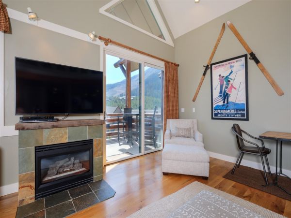 Big Sky Condo 1000477