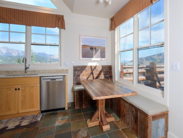 Big Sky Condo 1000477