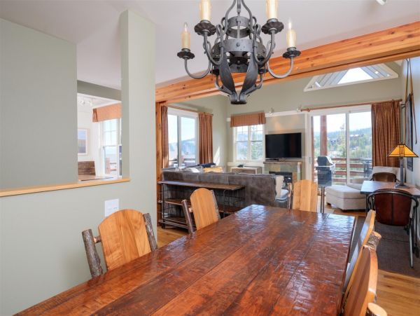Big Sky Condo 1000477