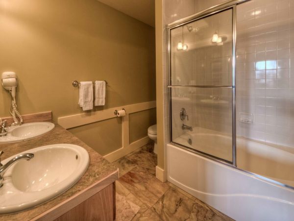 Big Sky Condo 1000477