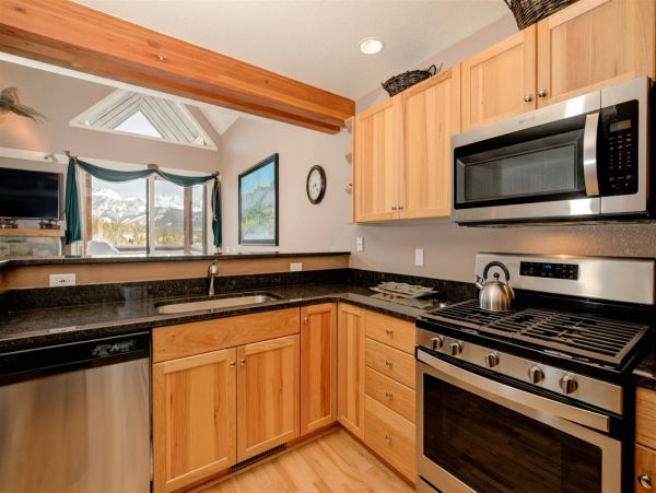 Big Sky Condo 1000478
