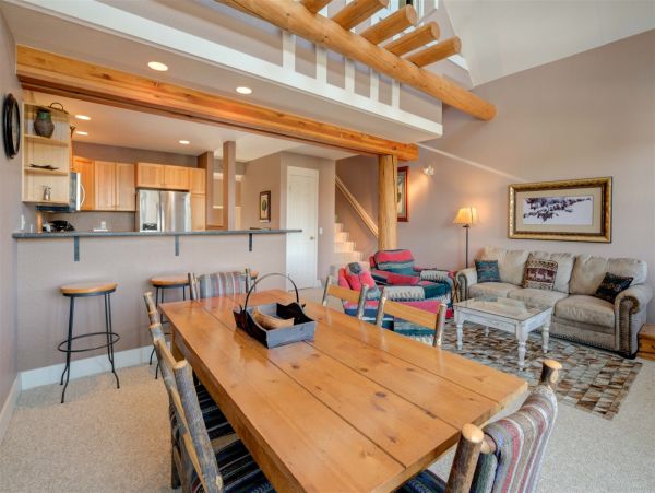 Big Sky Condo 1000478