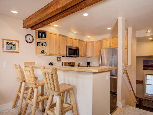 Big Sky Condo 1000479