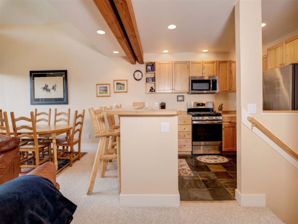 Big Sky Condo 1000479