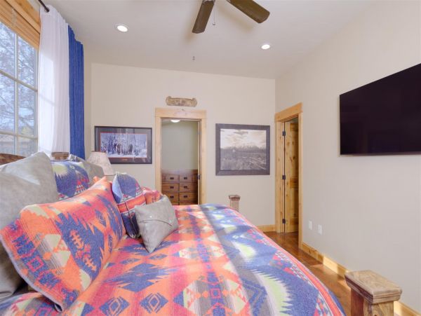 Big Sky Home 1000503