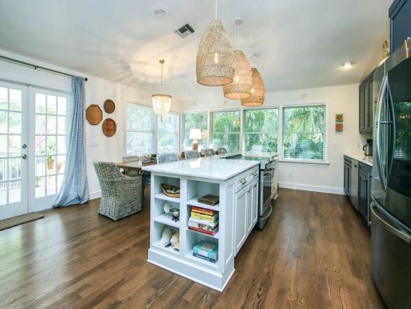 Captiva Renovated 3 Bedroom Vacation Home with Heated Pool