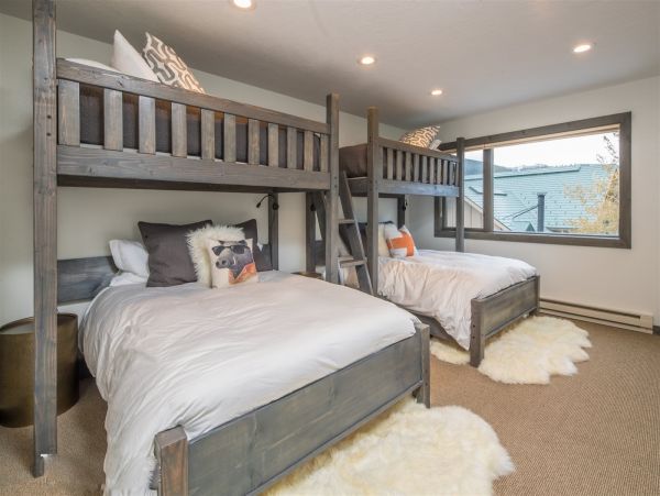 Big Sky Vacation Condo Three bedroom