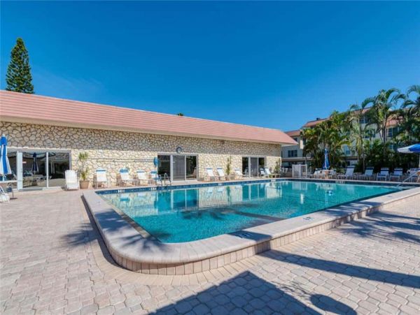 Charming Vacation Condo in Longboat Key Partial Gulf Views