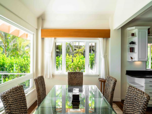 Beachfront Stunning Vacation Home in Kapaa Ocean Views