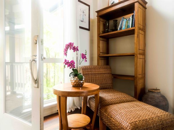 Beachfront Stunning Vacation Home in Kapaa Ocean Views