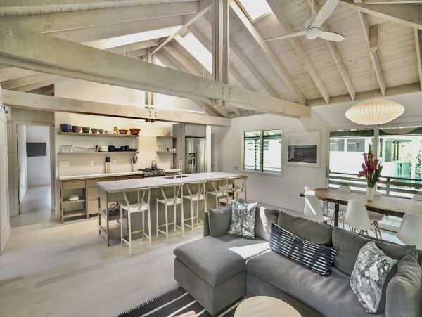 Three Bedroom Vacation Home Walk to the Beach in Haena