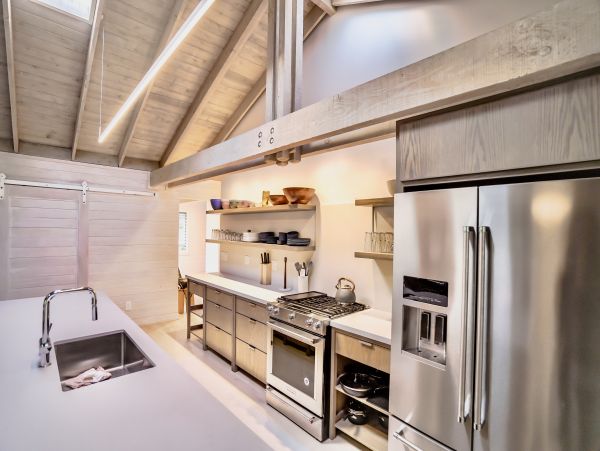 Three Bedroom Vacation Home Walk to the Beach in Haena