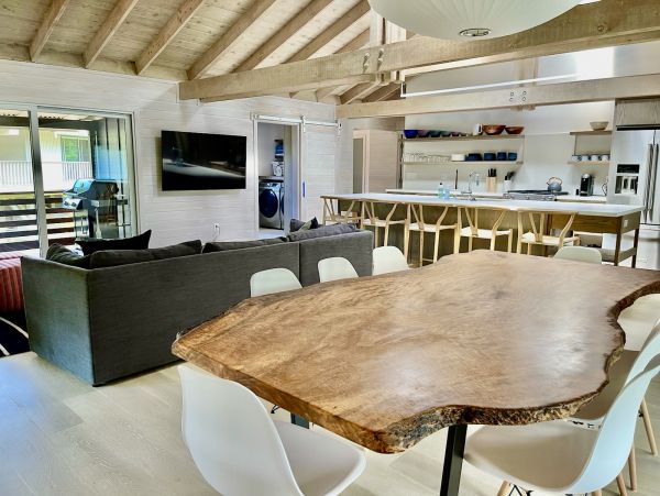 Three Bedroom Vacation Home Walk to the Beach in Haena