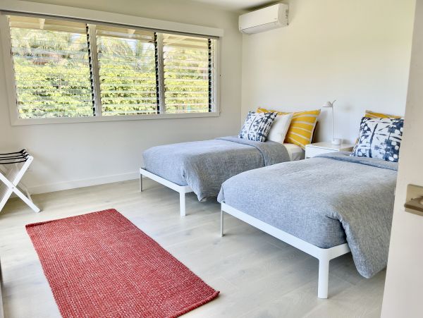 Three Bedroom Vacation Home Walk to the Beach in Haena
