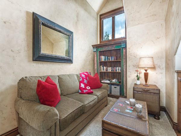 Avon Luxury Vacation Rental Home Mountain Views Sleeps 10