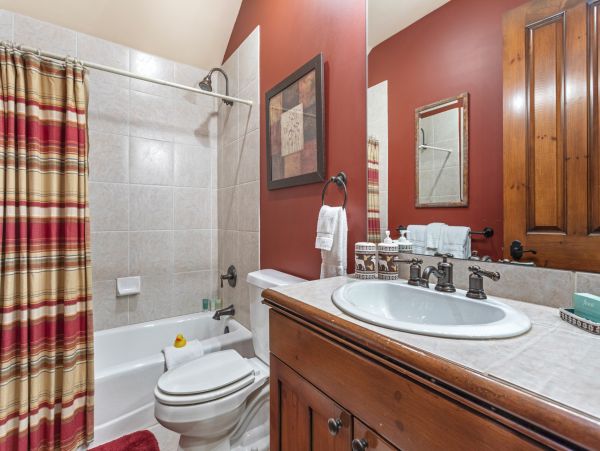 Avon Luxury Vacation Rental Home Mountain Views Sleeps 10