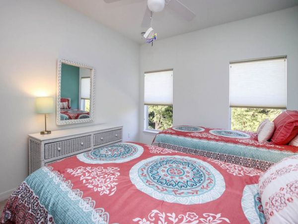 Charming Vacation Home in Captiva with Heated Pool Sleeps 10