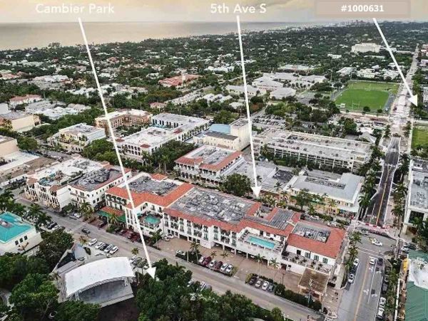 Olde Naples Luxury Vacation 2 Bedroom Condo, Walk To Beach!